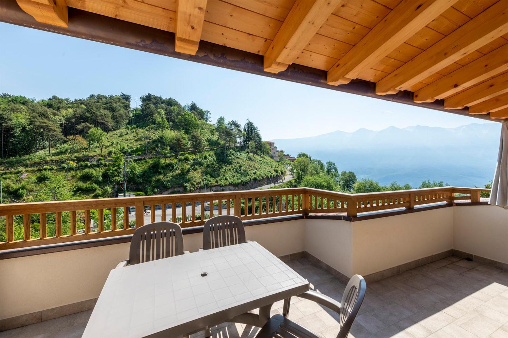 Hotel Pineta Campi Tremosine Exterior foto